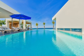 danang ocean beach villa