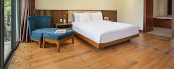 danang ocean beach villa