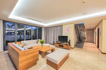 danang ocean beach villa