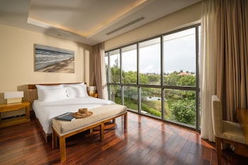 danang ocean beach villa