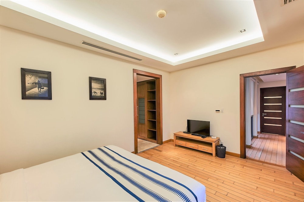 danang ocean beach villa