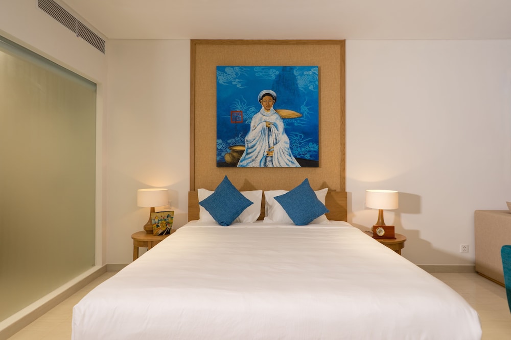 danang ocean beach villa