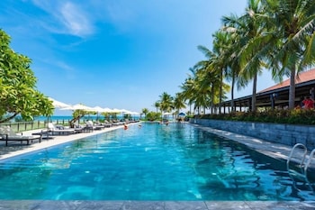 Danang Ocean Beach Villa,,5 star