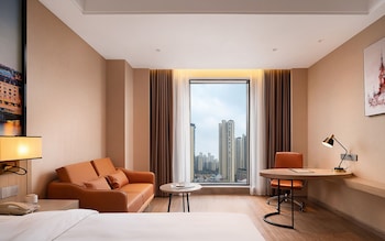 venus international hotel