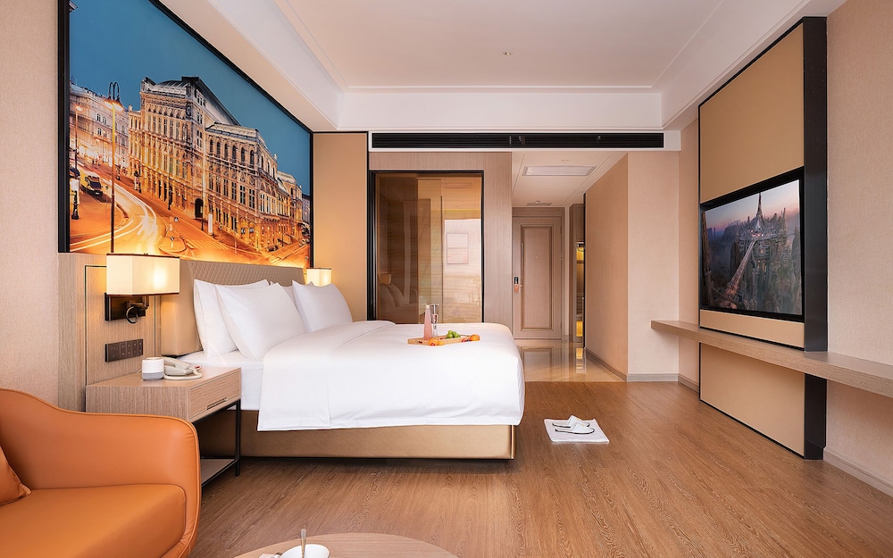 venus international hotel