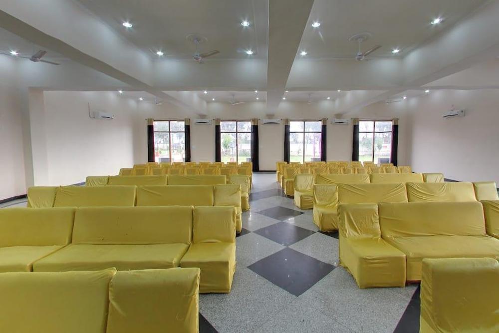 geetanjali hotel and motel