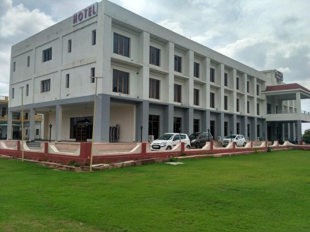 geetanjali hotel and motel