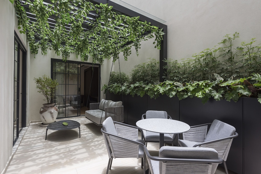 the amsterdam boutique stays by viadora