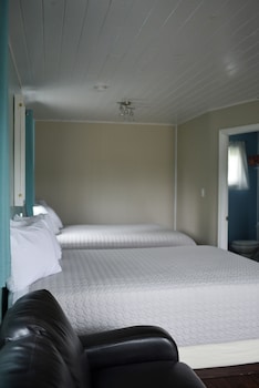 jackfish lake cottages motel