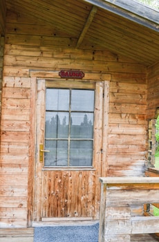 jackfish lake cottages motel