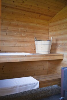 jackfish lake cottages motel