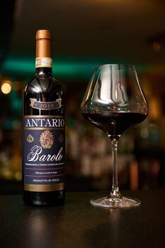 funky monk restaurant and rooms