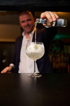 funky monk restaurant and rooms