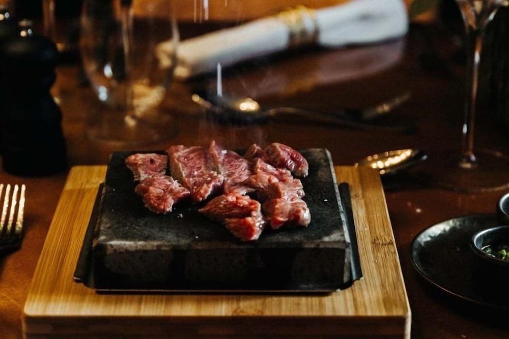 funky monk restaurant and rooms