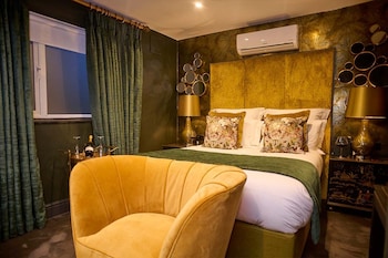 funky monk restaurant and rooms