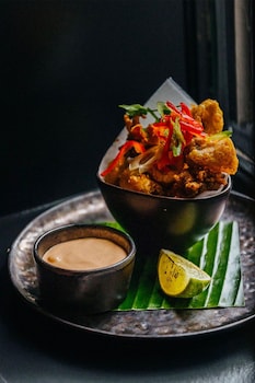 funky monk restaurant and rooms