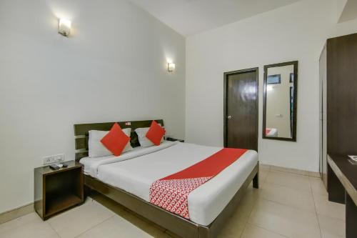 Flagship Hotel Dream View Near Omaxe Celebration Mall,,3 star