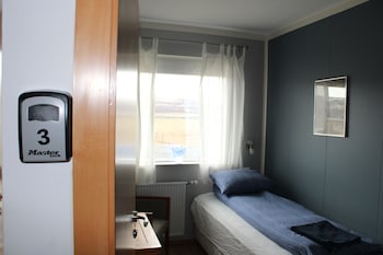 stori bakki guesthouse with hot tub