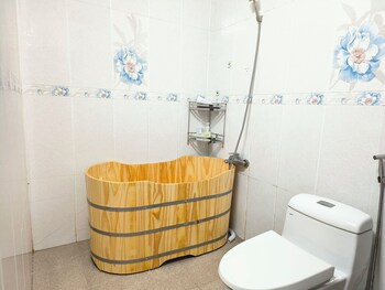 winter spring homestay center