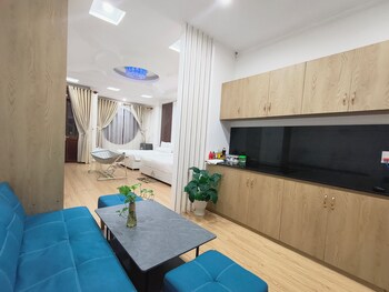 winter spring homestay center