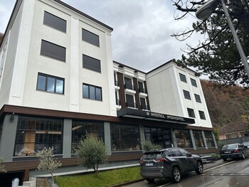 hotel monopol