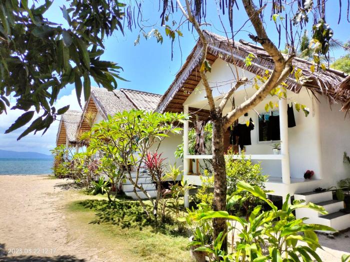 sand terrace beach bungalows