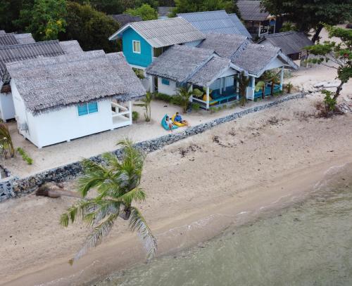 sand terrace beach bungalows