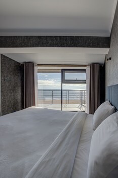 vzmorie resort hotel