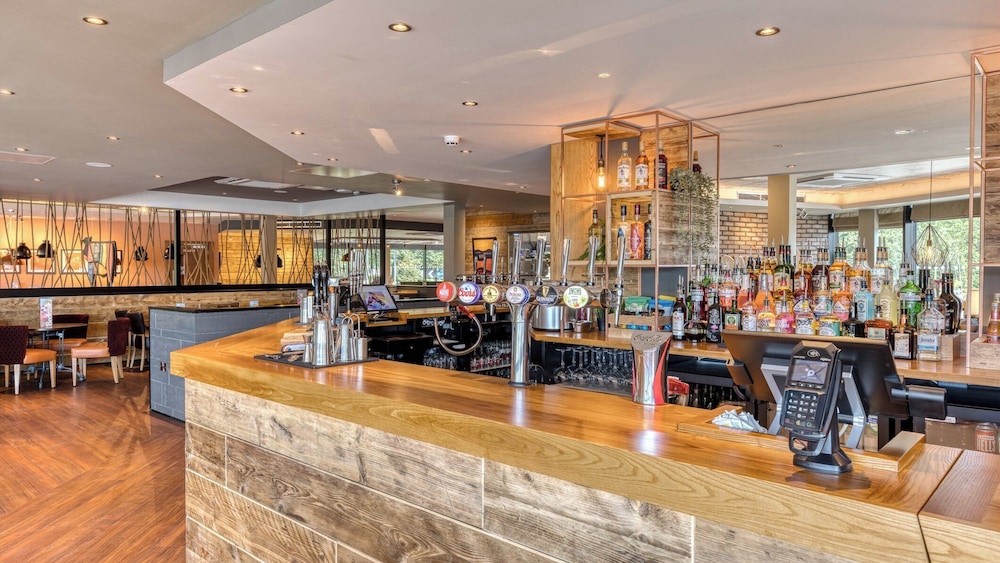 premier inn bristol parkway m32