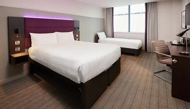 premier inn bristol parkway m32