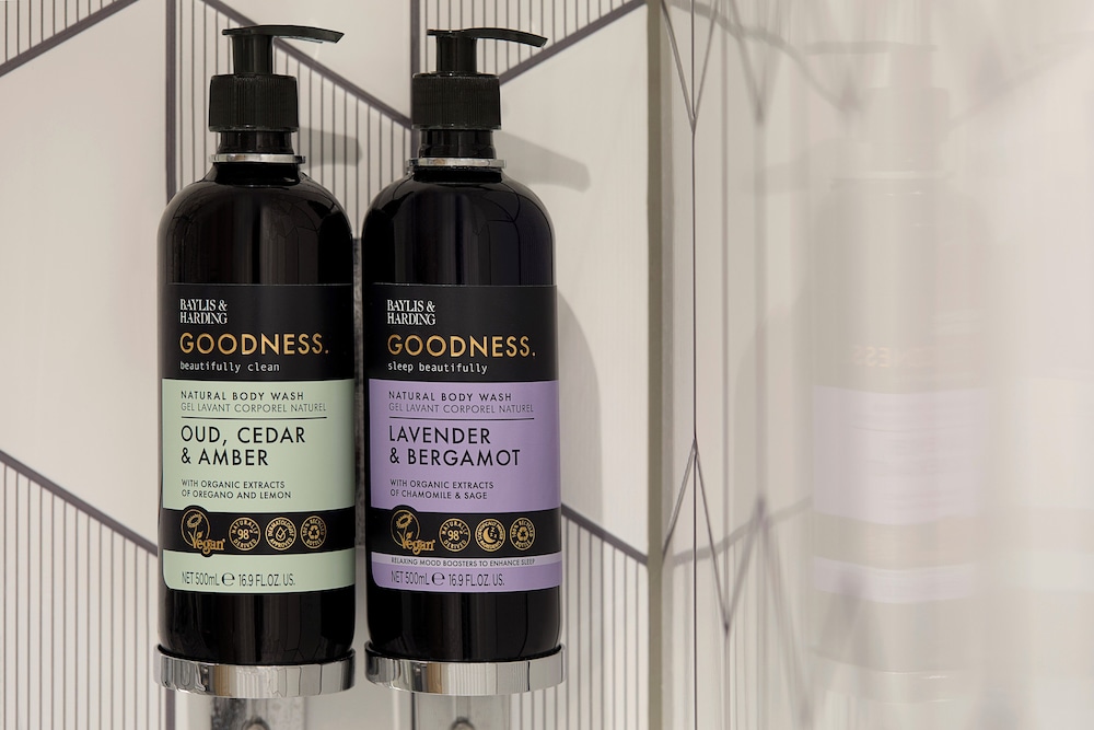 premier inn bristol parkway m32