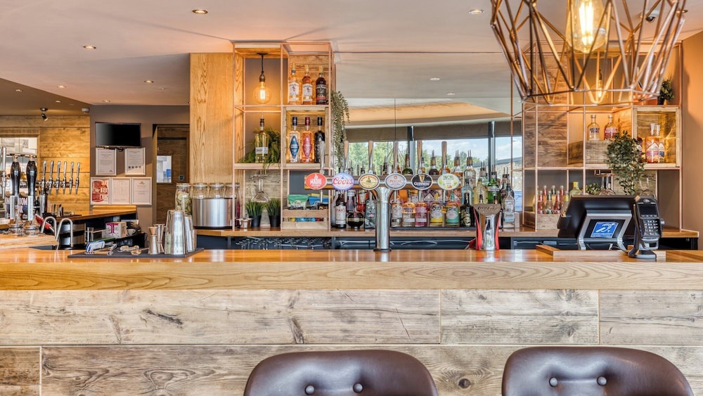 premier inn bristol parkway m32