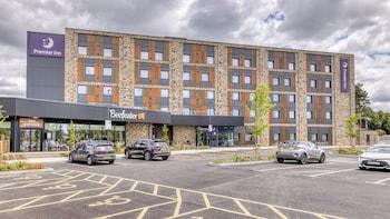 premier inn bristol parkway m32