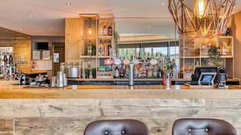 premier inn bristol parkway m32