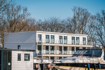 marina martinshafen lotsenhaus