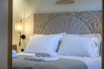 marea boutique suites