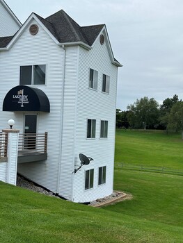 lakeview hills country club and resort