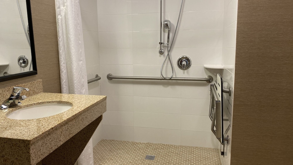 holiday inn and suites bakersfield by ihg