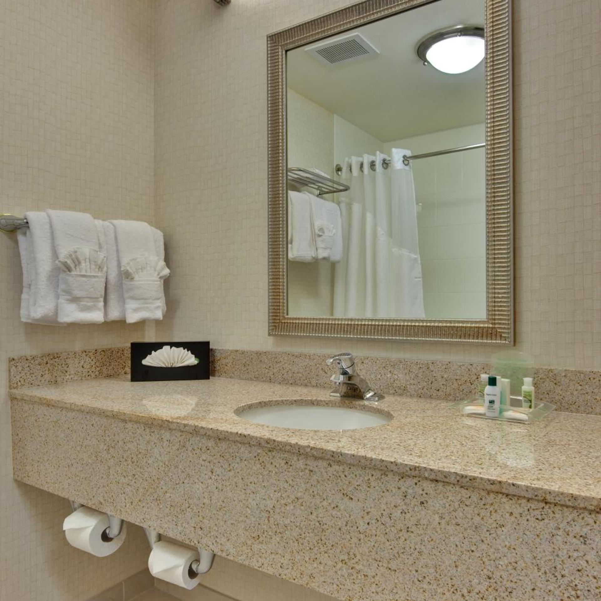holiday inn and suites bakersfield by ihg
