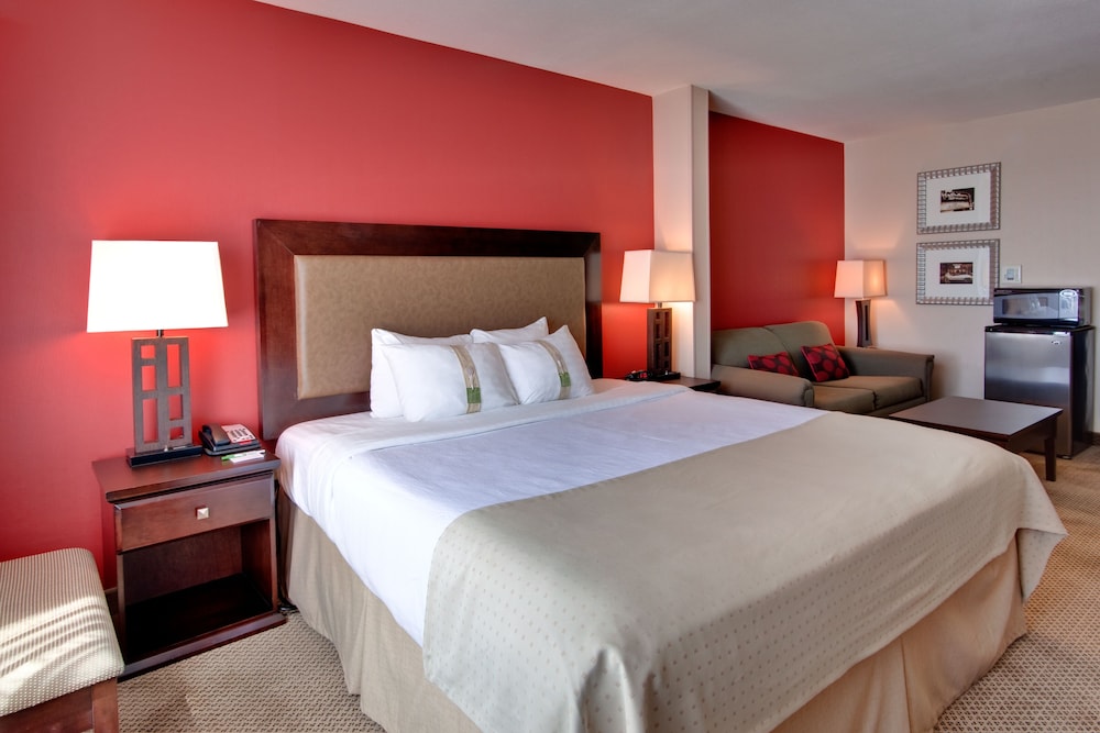 holiday inn and suites bakersfield by ihg