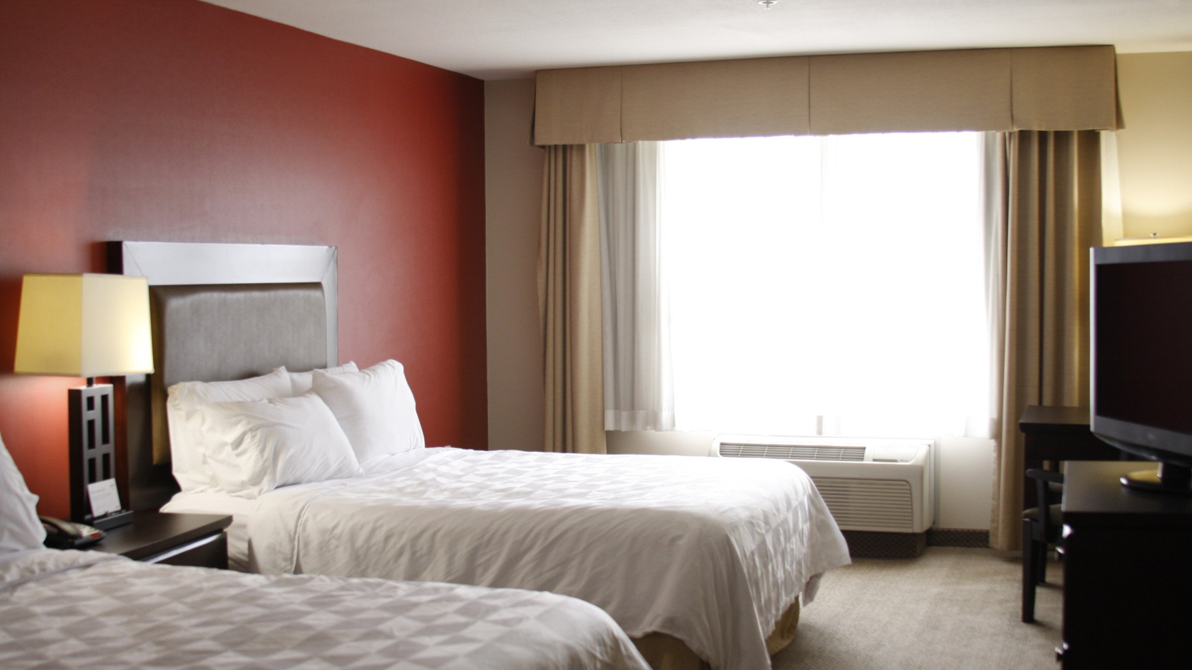 holiday inn and suites bakersfield by ihg