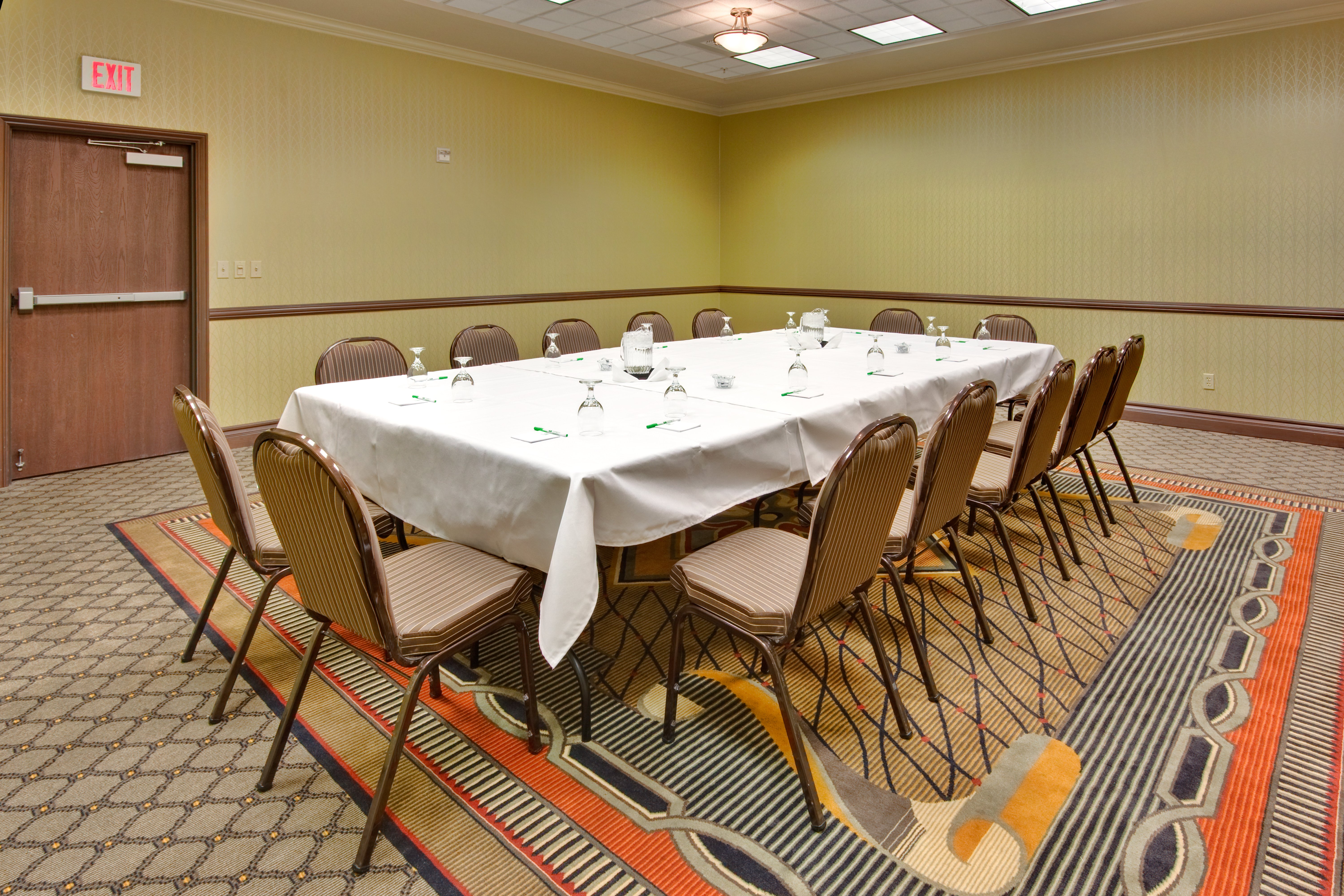 holiday inn and suites bakersfield by ihg