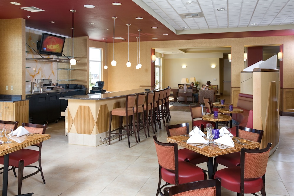 holiday inn and suites bakersfield by ihg