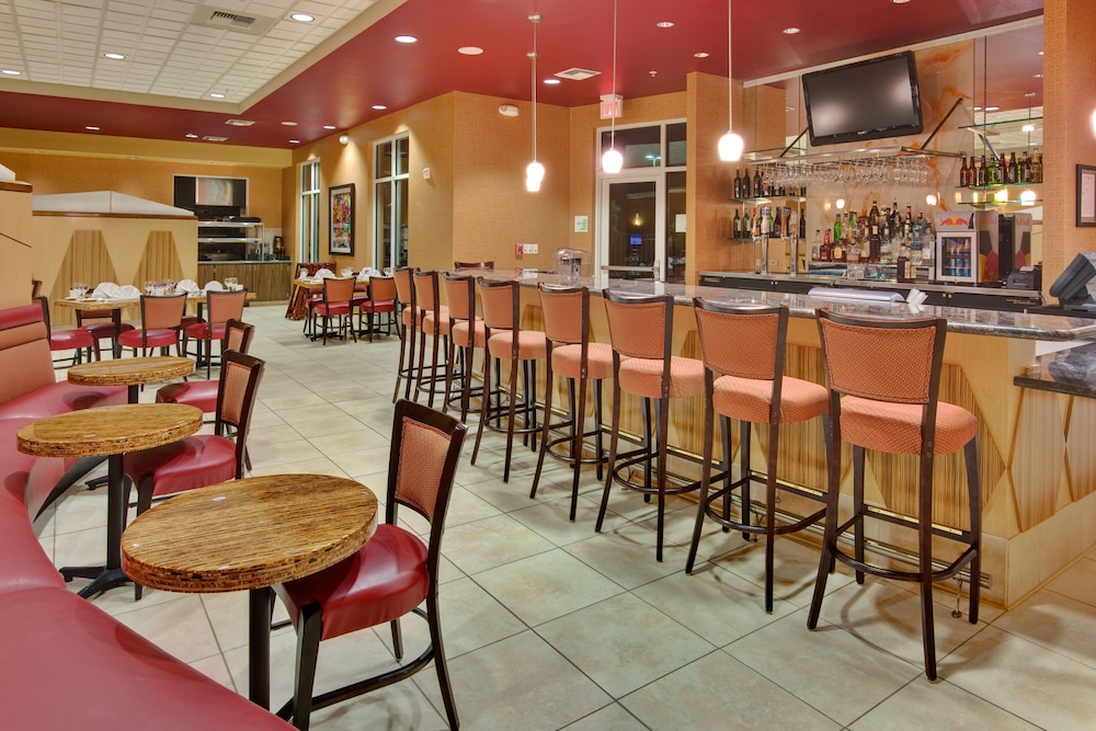 holiday inn and suites bakersfield by ihg
