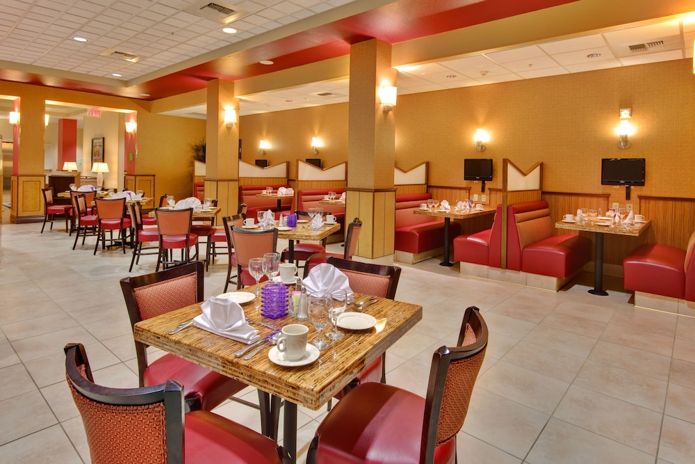 holiday inn and suites bakersfield by ihg