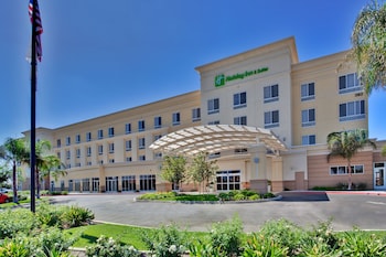 Holiday Inn & Suites Bakersfield By Ihg,California>>Bakersfield,3 star