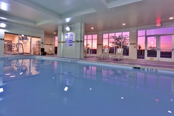 Holiday Inn & Suites Bakersfield By Ihg,California>>Bakersfield,3 star