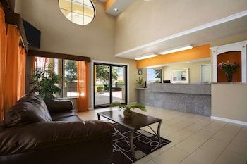 Super 8 By Wyndham Grand Prairie Southwest,Dallas>>Arlington,2 star