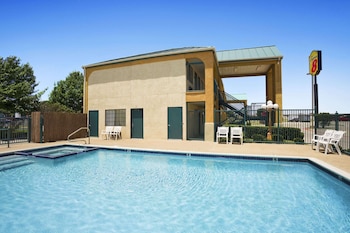 Super 8 By Wyndham Grand Prairie Southwest,Dallas>>Arlington,2 star