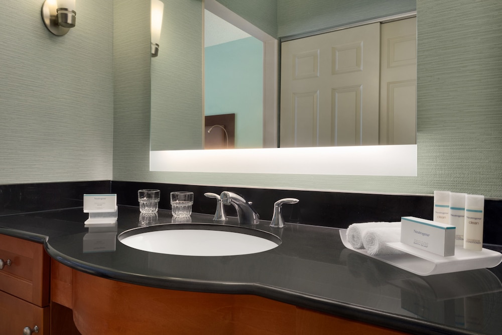 homewood suites by hilton grand rapids
